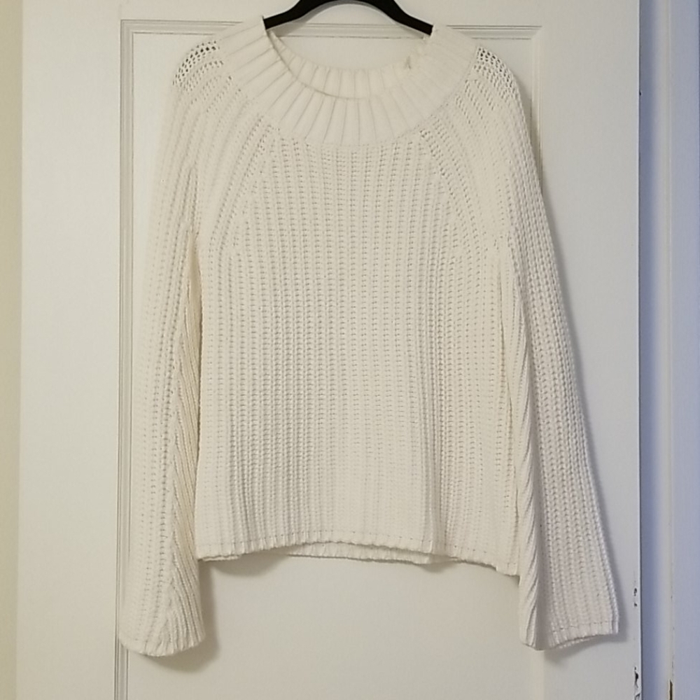 Wide sleeve sweater